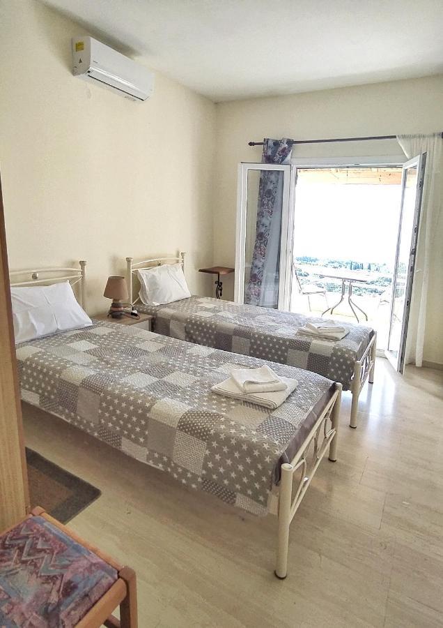 Hellmann Apartments อฟิโอนาส ภายนอก รูปภาพ